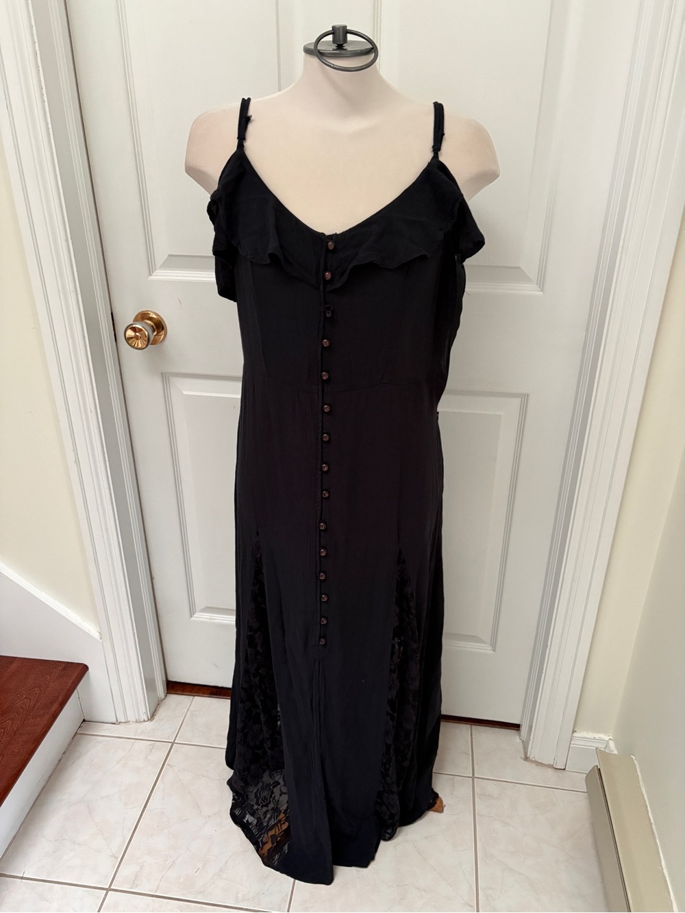 VENUS Black Ruffle-Trim Button-Front Maxi Dress ladies large